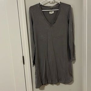 Lou and Grey long sleeve gray sweater v neck dress in size Medium